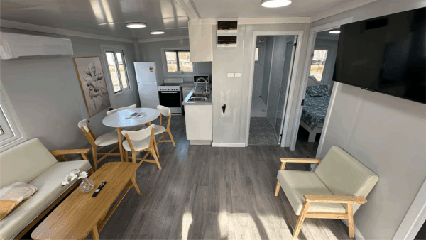 Container House | Charcoal Frame & White Grid Windows - 图片 5